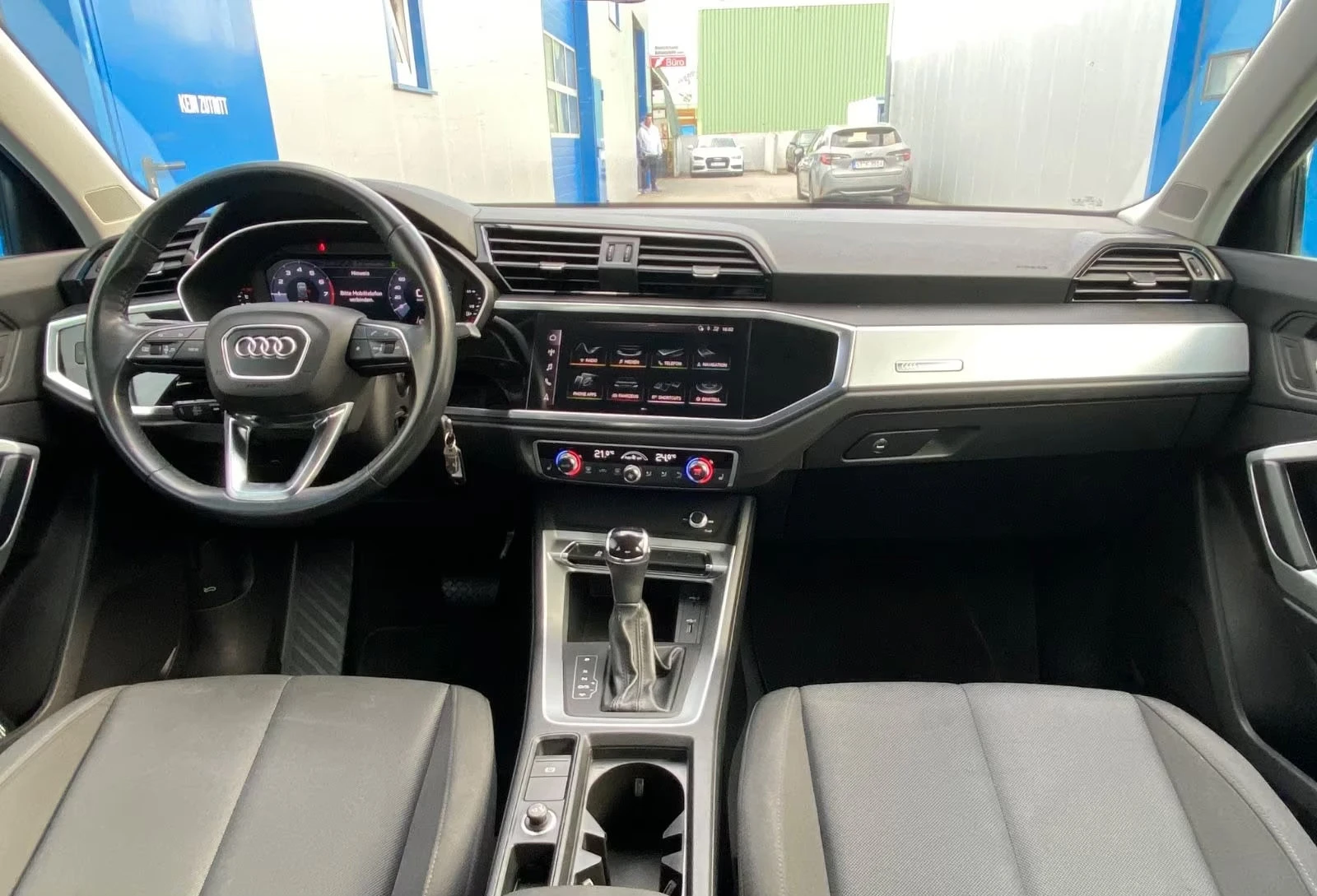 Audi Q3 35TFSI/150HP/CAM/AHK/NAVI/CPLAY/ACC/272q, снимка 8 - Автомобили и джипове - 54455368