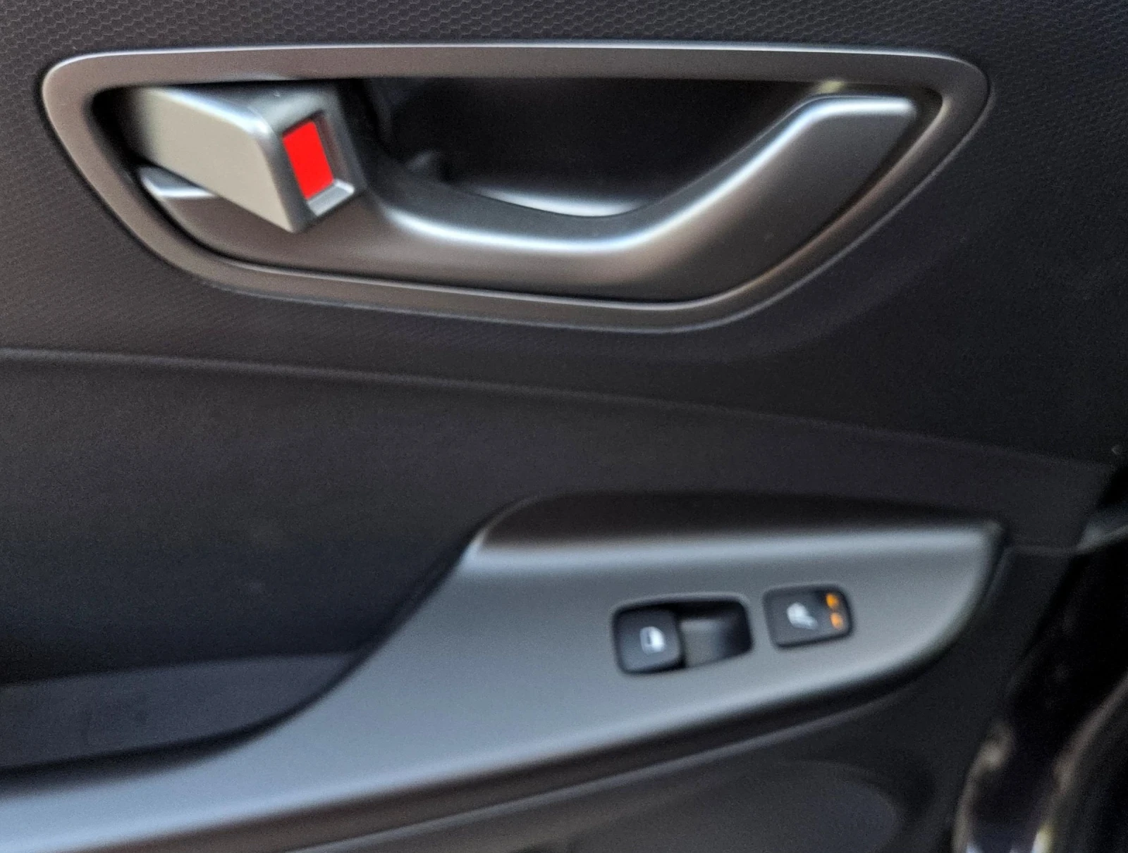 Hyundai Kona, снимка 11 - Автомобили и джипове - 54692810