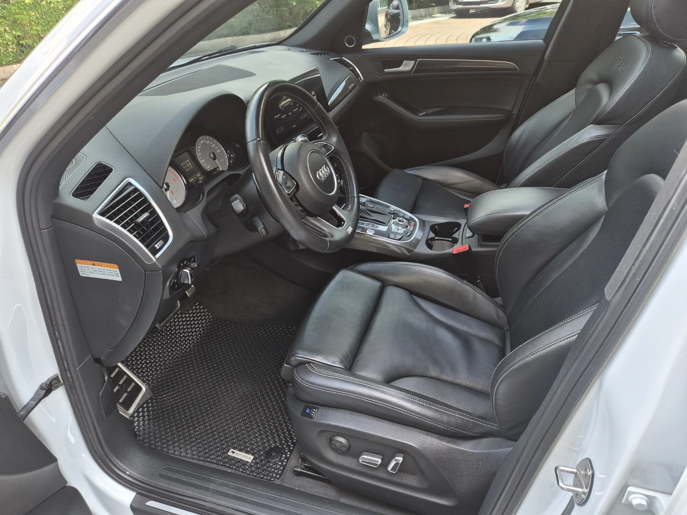 Audi SQ5 ЕЛ. БАГАЖНИК* ЛЮК* КРАЙНА ЦЕНА, снимка 11 - Автомобили и джипове - 55496051