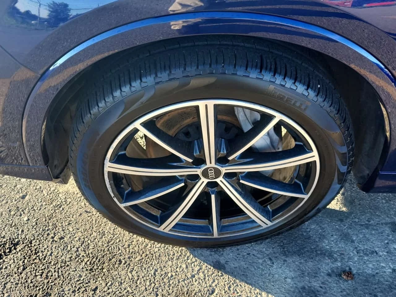 Audi Q7 55 Tfsi Quattro Progressiv/ОБДУХ/ПАНО/7 МЕСТА , снимка 4 - Автомобили и джипове - 56300588