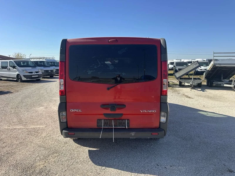 Opel Vivaro, снимка 5 - Бусове и автобуси - 47678377