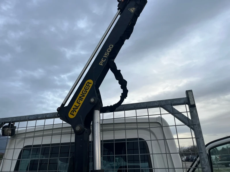 VW Crafter 164КС КРАН-1000кг Б-кат ОРОГИНАЛЕН ВИД, снимка 14 - Бусове и автобуси - 53034433