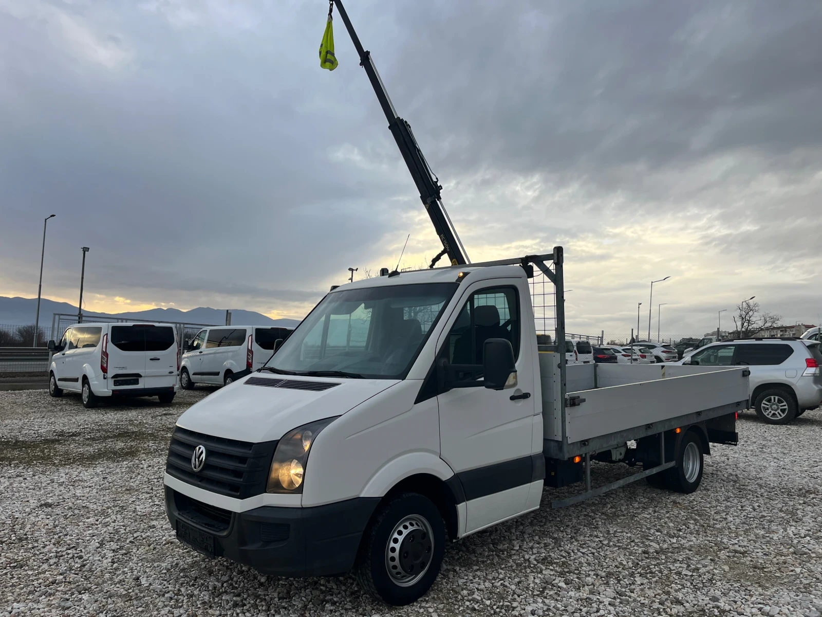 VW Crafter 164КС КРАН-1000кг Б-кат ОРОГИНАЛЕН ВИД, снимка 1