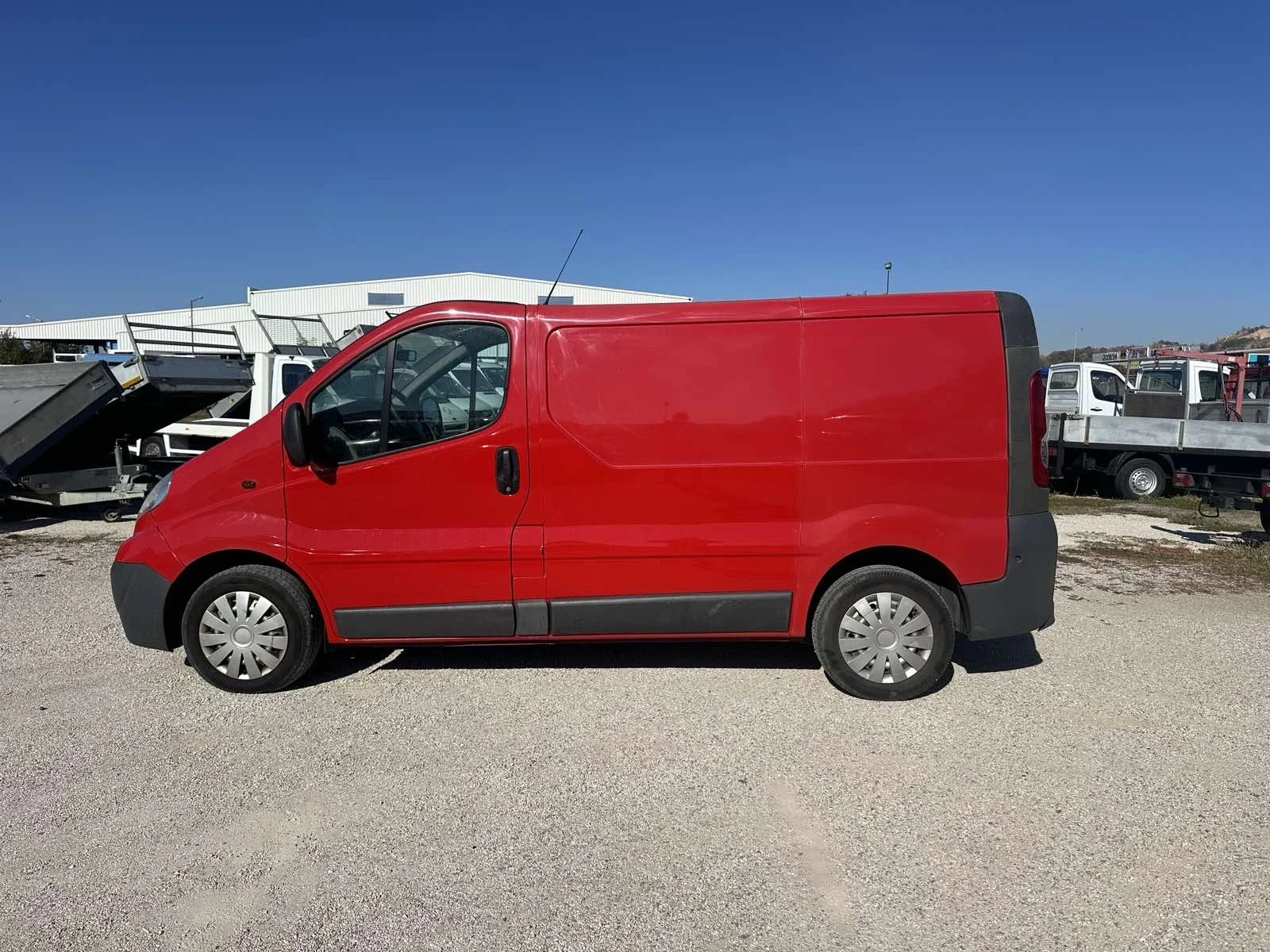 Opel Vivaro  - изображение 7