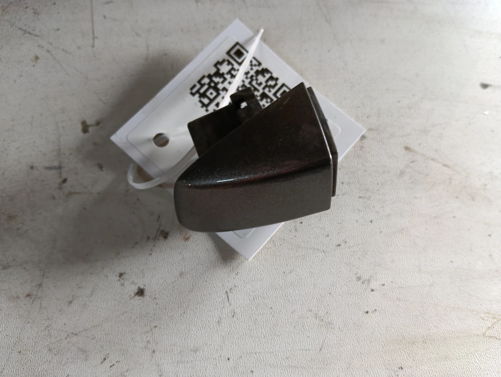 капаче външна дръжка ( лява) 5G0839167 графит Seat Leon