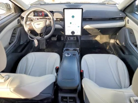 Ford Mustang Mach-E Premium, снимка 8