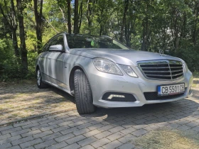 Mercedes-Benz E 350 4MATIC 231 к.с. | 7G-Tronic | Панорама | Обслужен, снимка 2