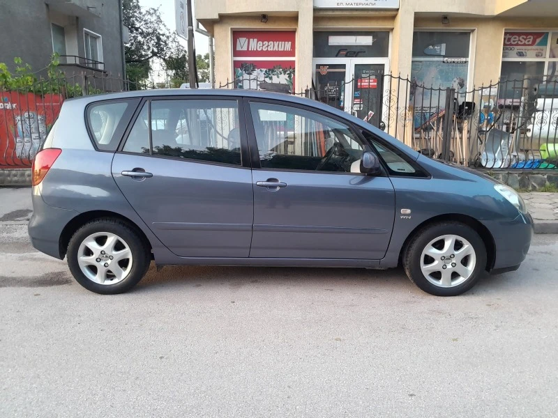 Toyota Corolla verso 1.6i KLIMATIK, снимка 6 - Автомобили и джипове - 46074399