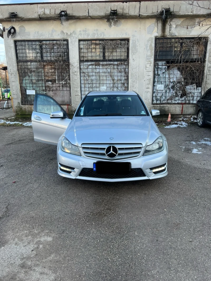 Mercedes-Benz C 220, снимка 4 - Автомобили и джипове - 48492397