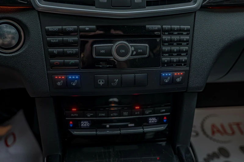 Mercedes-Benz E 500 4Matic V8/Седан/Harman Kardon/Обдухване/Шибедах/Ка, снимка 12 - Автомобили и джипове - 50570878