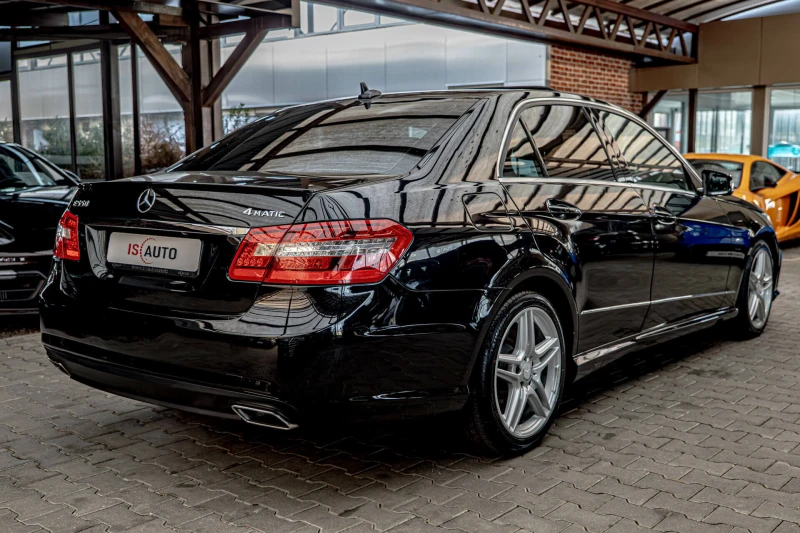 Mercedes-Benz E 500 4Matic V8/Седан/Harman Kardon/Обдухване/Шибедах/Ка, снимка 6 - Автомобили и джипове - 50570878