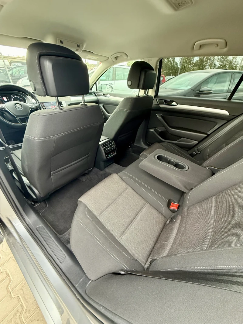 VW Passat Като нов* Реален* Нави* Топ* Перфектен* , снимка 11 - Автомобили и джипове - 51752968