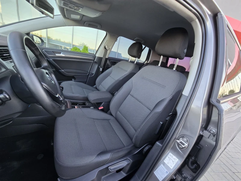 VW Golf 1.6TDi/Comfirtline BlueMotion, снимка 11 - Автомобили и джипове - 51773454