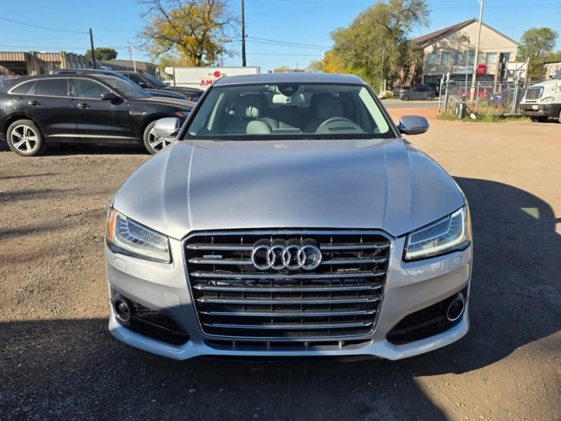 Audi A8 * * CARFAX * * АВТОКРЕДИТ * * , снимка 4 - Автомобили и джипове - 52333519