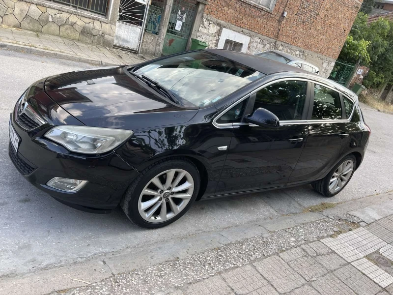 Opel Astra Astra J COSMO, снимка 4 - Автомобили и джипове - 52472698