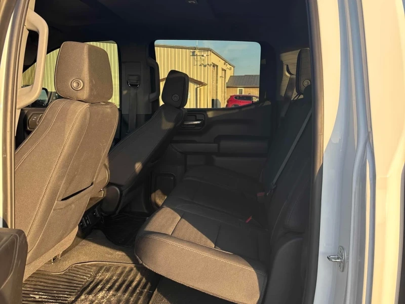 Chevrolet Silverado * Custom Trail Boss * CARFAX * БЕЗ ПЪРВОНАЧАЛНА ВН, снимка 11 - Автомобили и джипове - 52940227