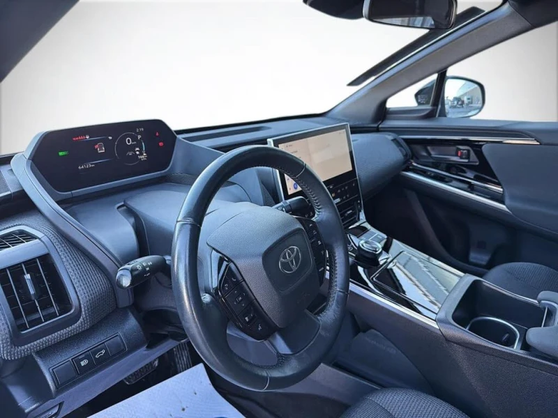 Toyota bZ4X L* FWD* ПОДГРЕВ* КАМЕРА* МЪРТВА ТОЧКА* CARPLAY, снимка 6 - Автомобили и джипове - 53536206