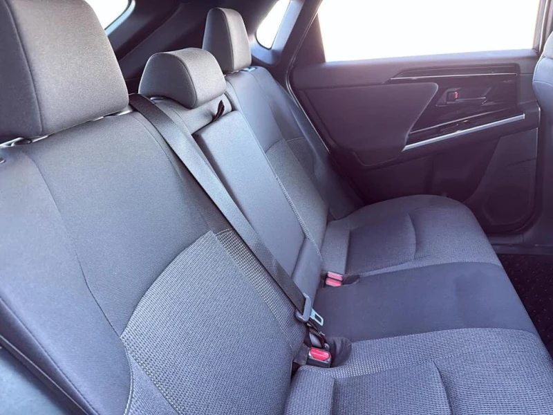 Toyota bZ4X L* FWD* ПОДГРЕВ* КАМЕРА* МЪРТВА ТОЧКА* CARPLAY, снимка 13 - Автомобили и джипове - 53536206