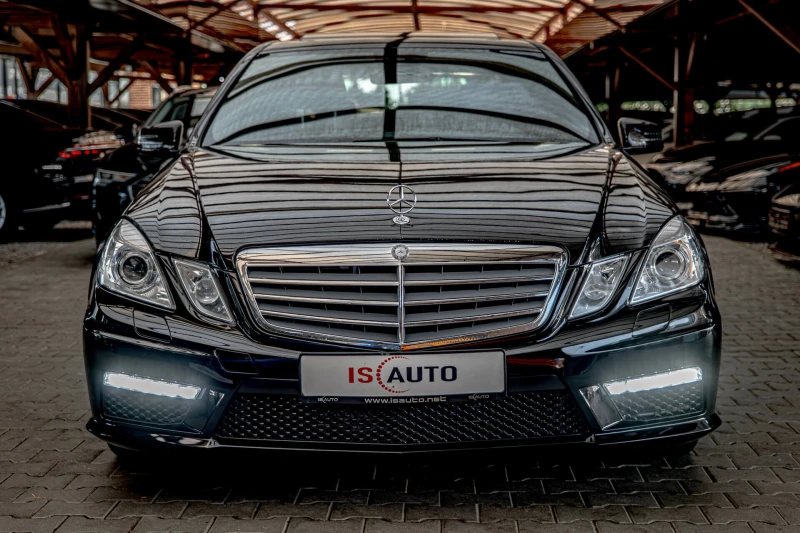 Mercedes-Benz E 500 4Matic V8/Седан/Harman Kardon/Обдухване/Шибедах/Ка - 28900 лв. - 20571185 1