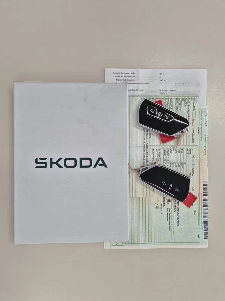 Skoda Octavia 1.5 TSI DSG Select, снимка 10 - Автомобили и джипове - 55777220