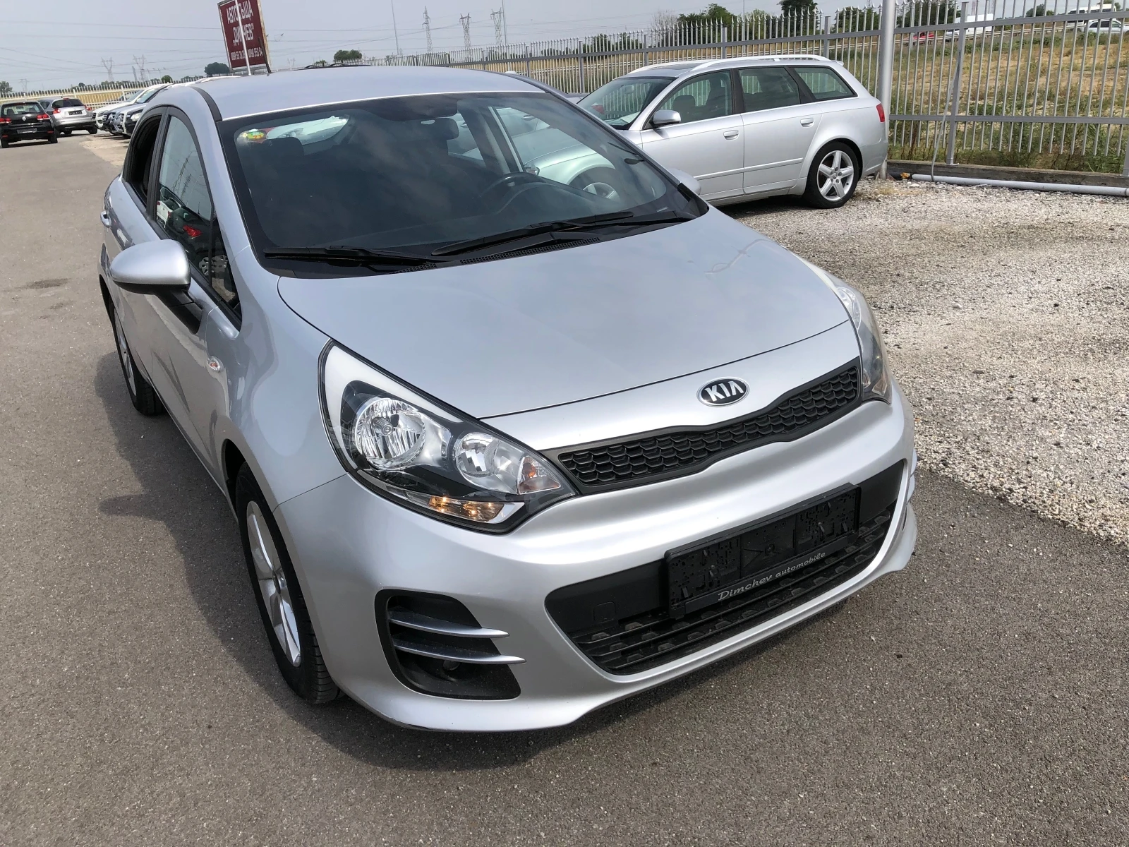 Kia Rio 1.1 CRDI 75k.c - изображение 3