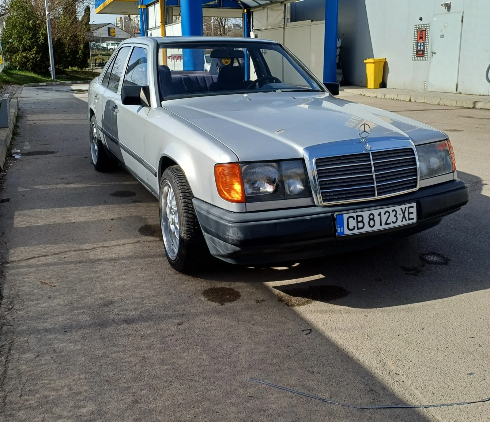 Mercedes-Benz 124 2.3 - изображение 4