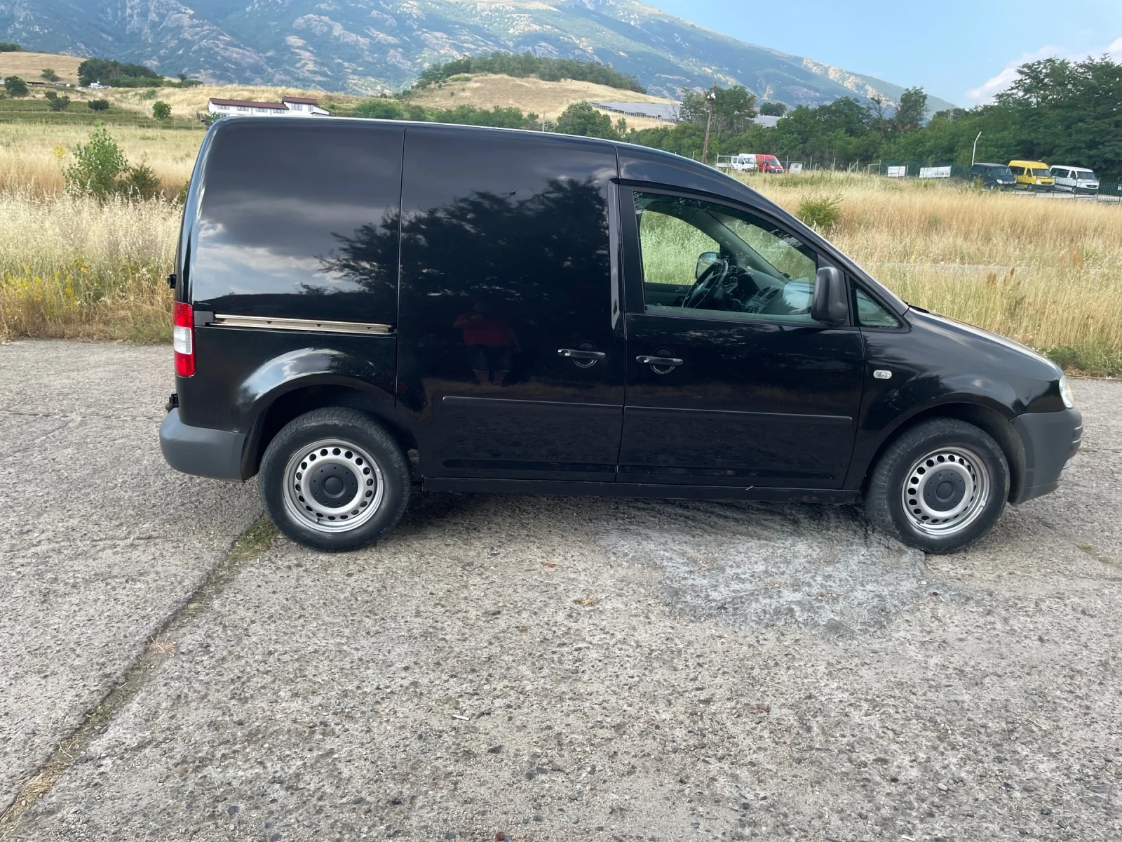 VW Caddy 2.0SDI - изображение 6
