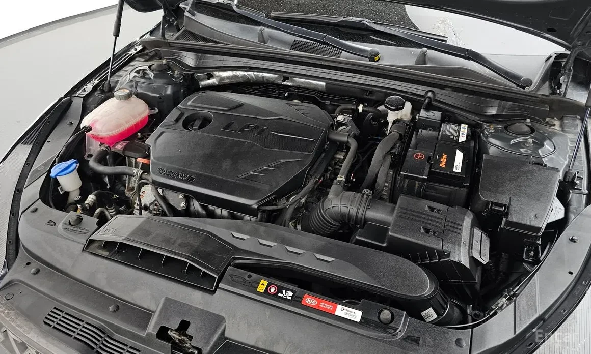 Kia K5 2.0 LPI TRENDY * НАЙ-ДОБРА ЦЕНА В БЪЛГАРИЯ*  - изображение 4