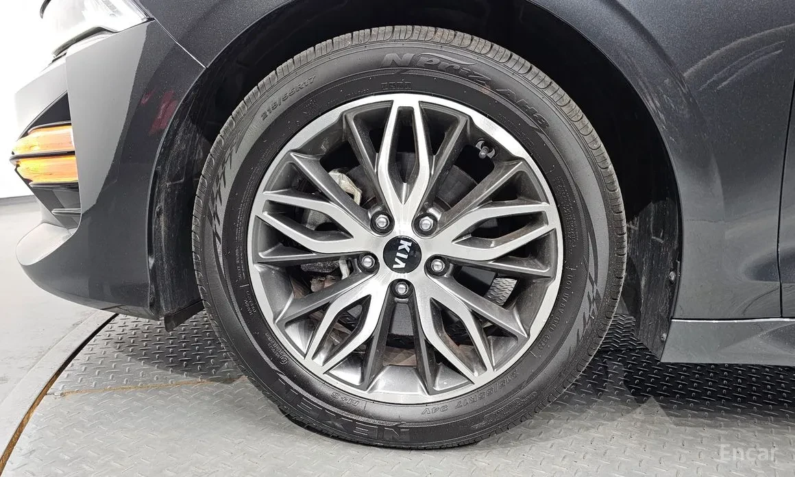 Kia K5 2.0 LPI TRENDY * НАЙ-ДОБРА ЦЕНА В БЪЛГАРИЯ*  - изображение 3