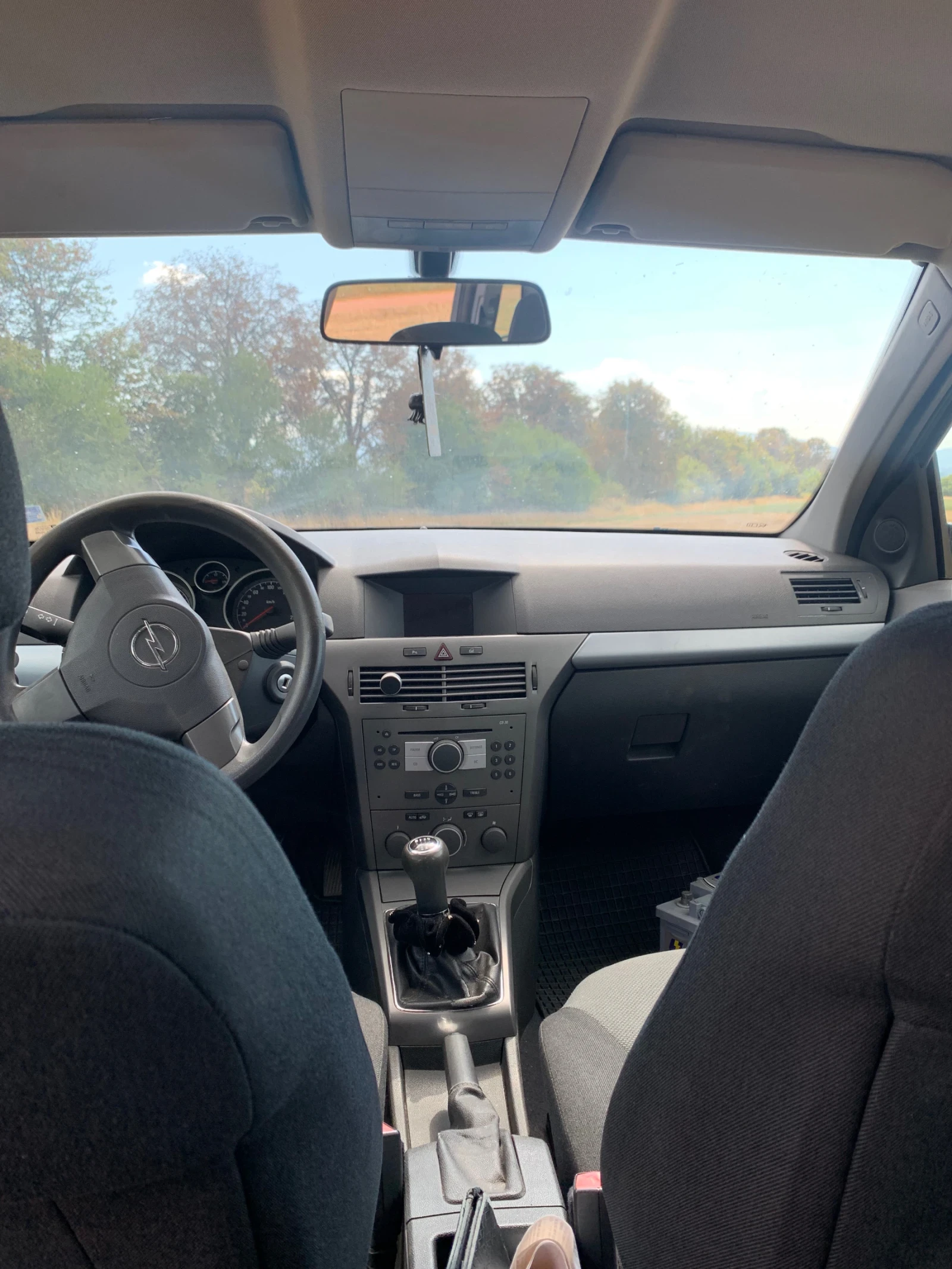 Opel Astra Astra H 1.9 CDTI - изображение 6