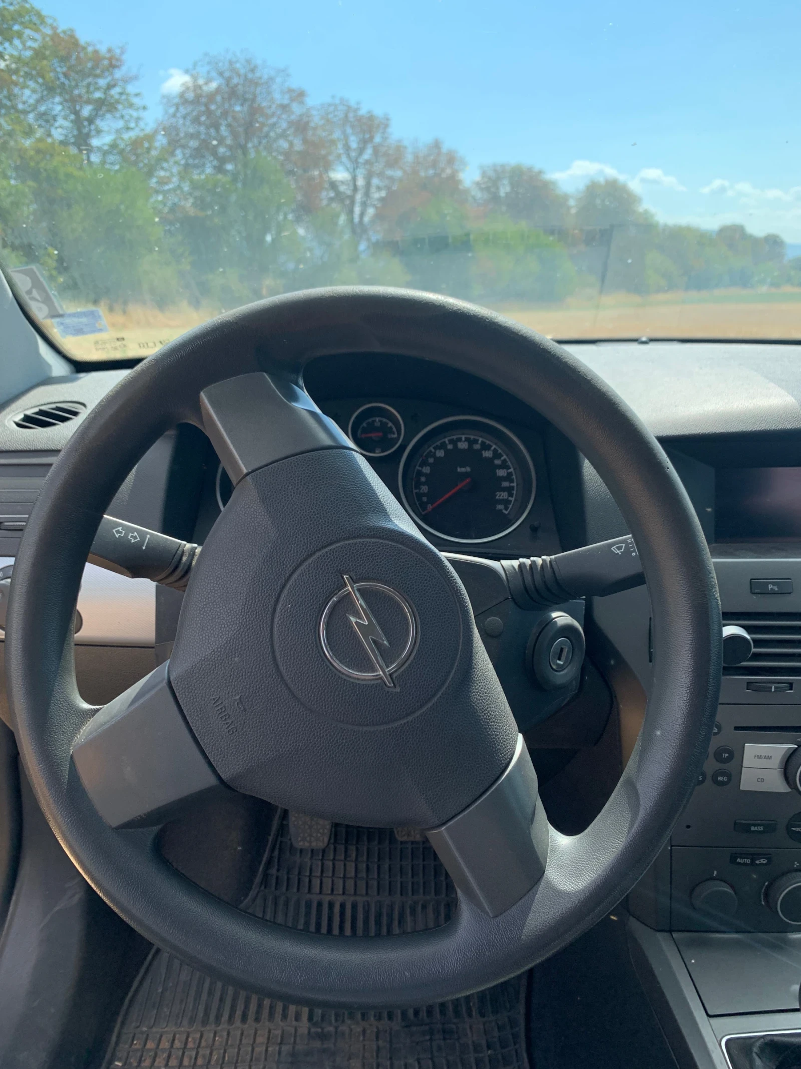 Opel Astra Astra H 1.9 CDTI - изображение 5