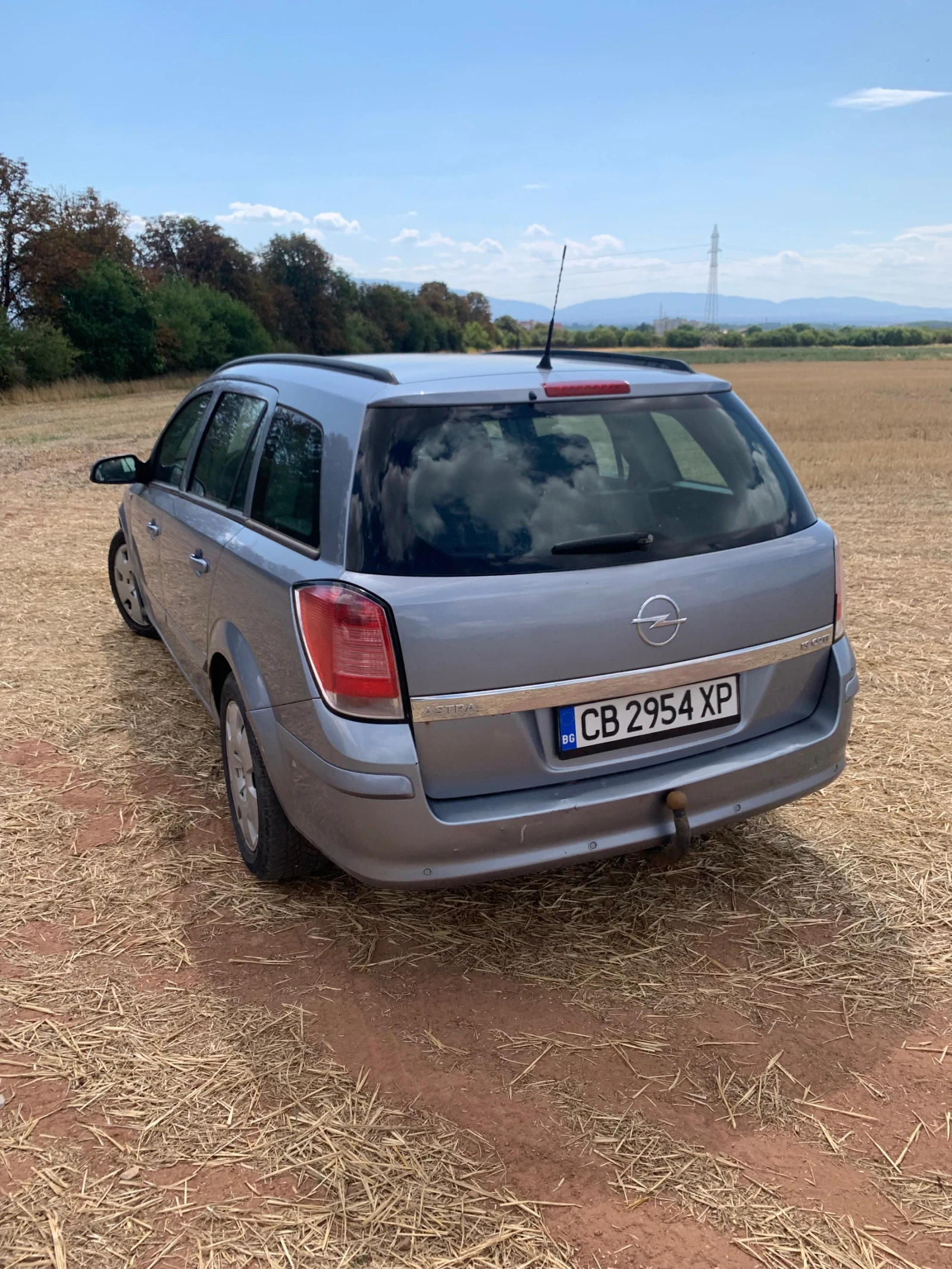 Opel Astra Astra H 1.9 CDTI - изображение 4