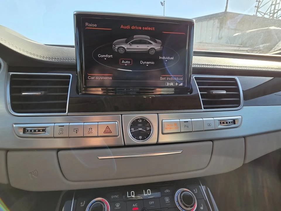 Audi A8 * * CARFAX * *  * *  | Mobile.bg   12