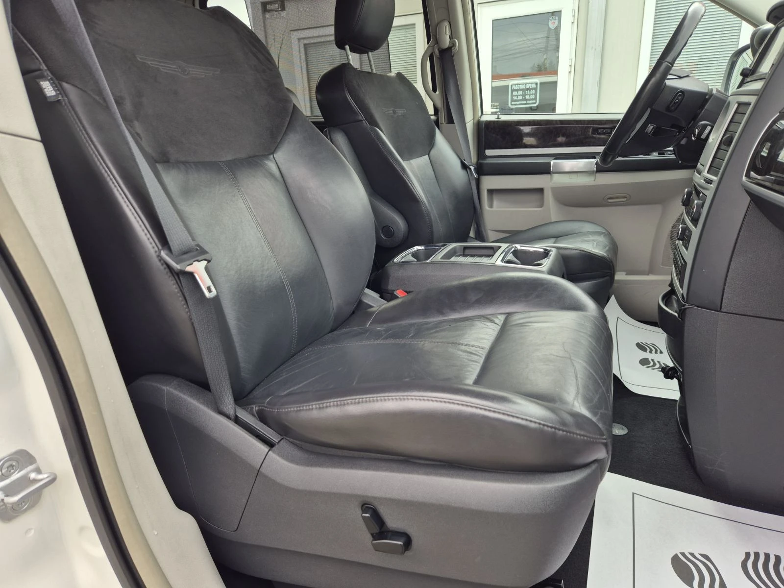 Chrysler Gr.voyager 2.8D-143.000 !!!-   | Mobile.bg   13