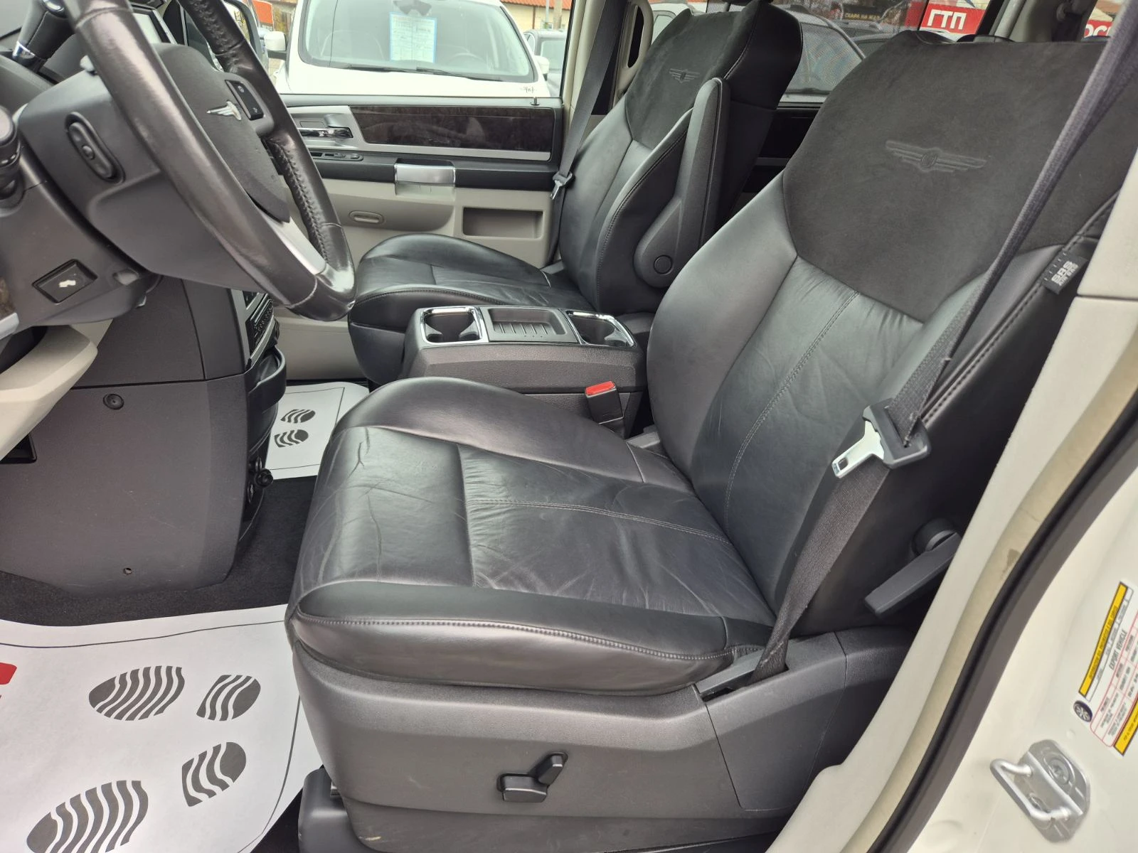 Chrysler Gr.voyager 2.8D-143.000 !!!-   | Mobile.bg   7