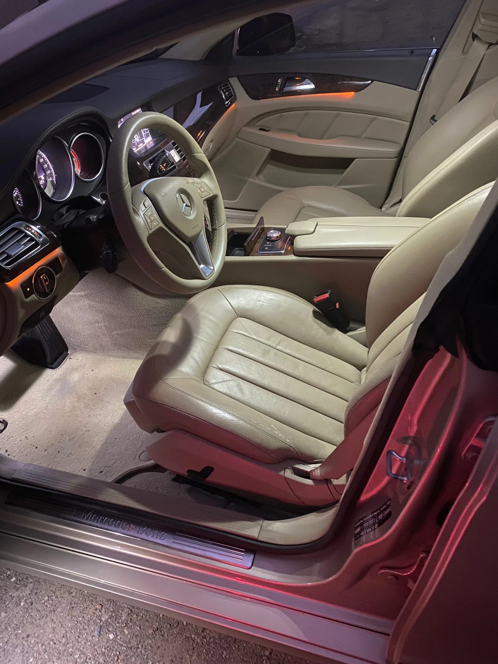 Mercedes-Benz CLS 350 KEYLESS GO/DISTRONIK/  | Mobile.bg   11