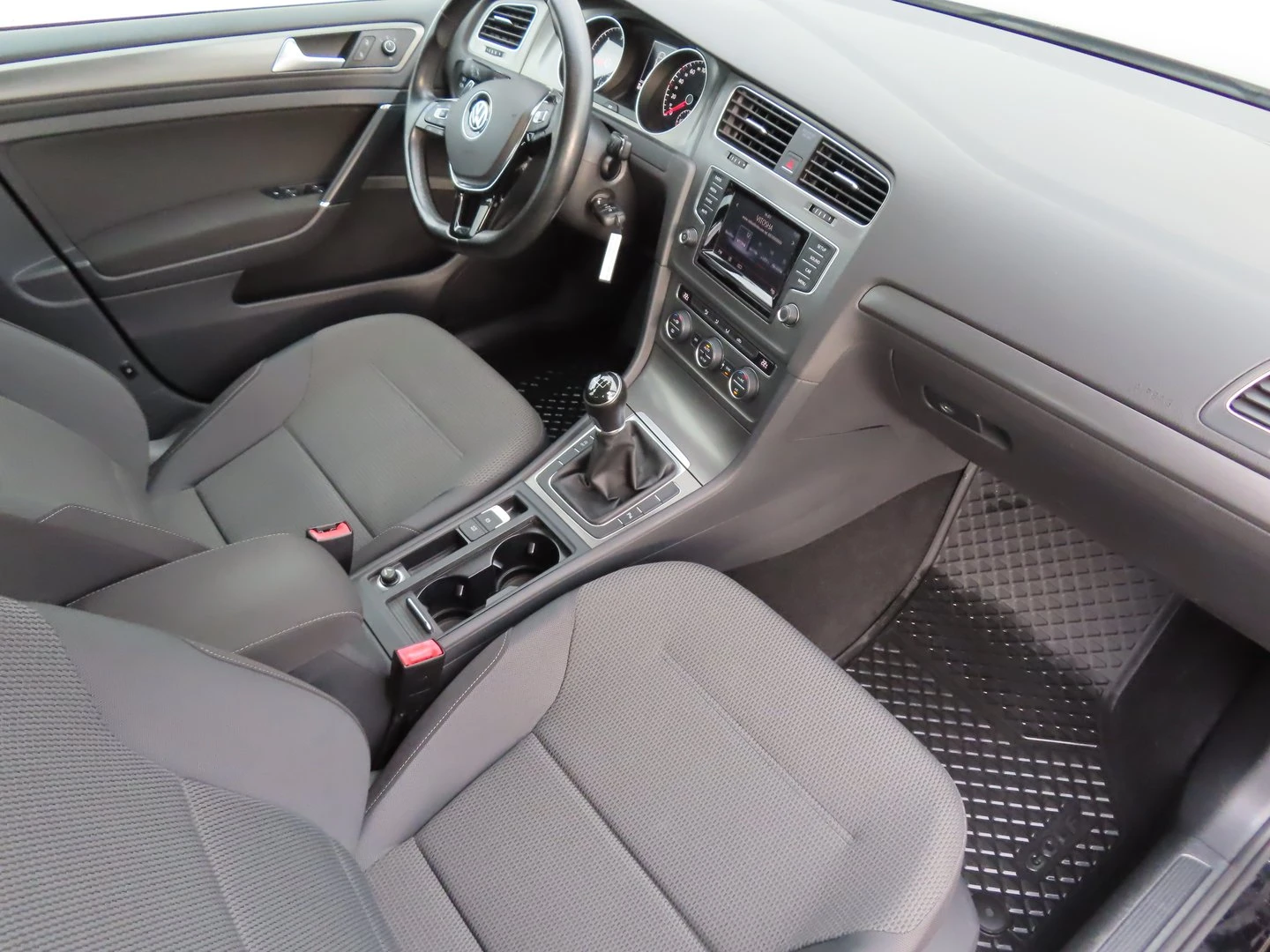 VW Golf Comfortline 1.6TDI BMT | Mobile.bg � ����������� 6