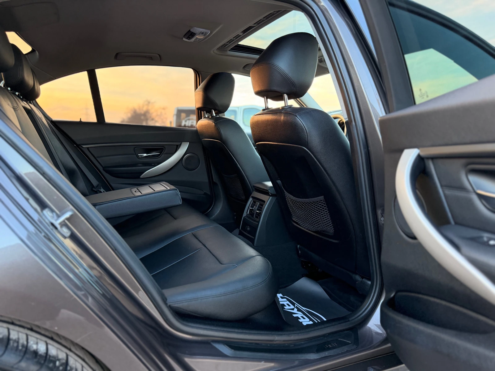 BMW 320 d= M3-performance= HUD= Ambient= ����������=  | Mobile.bg � ����������� 12