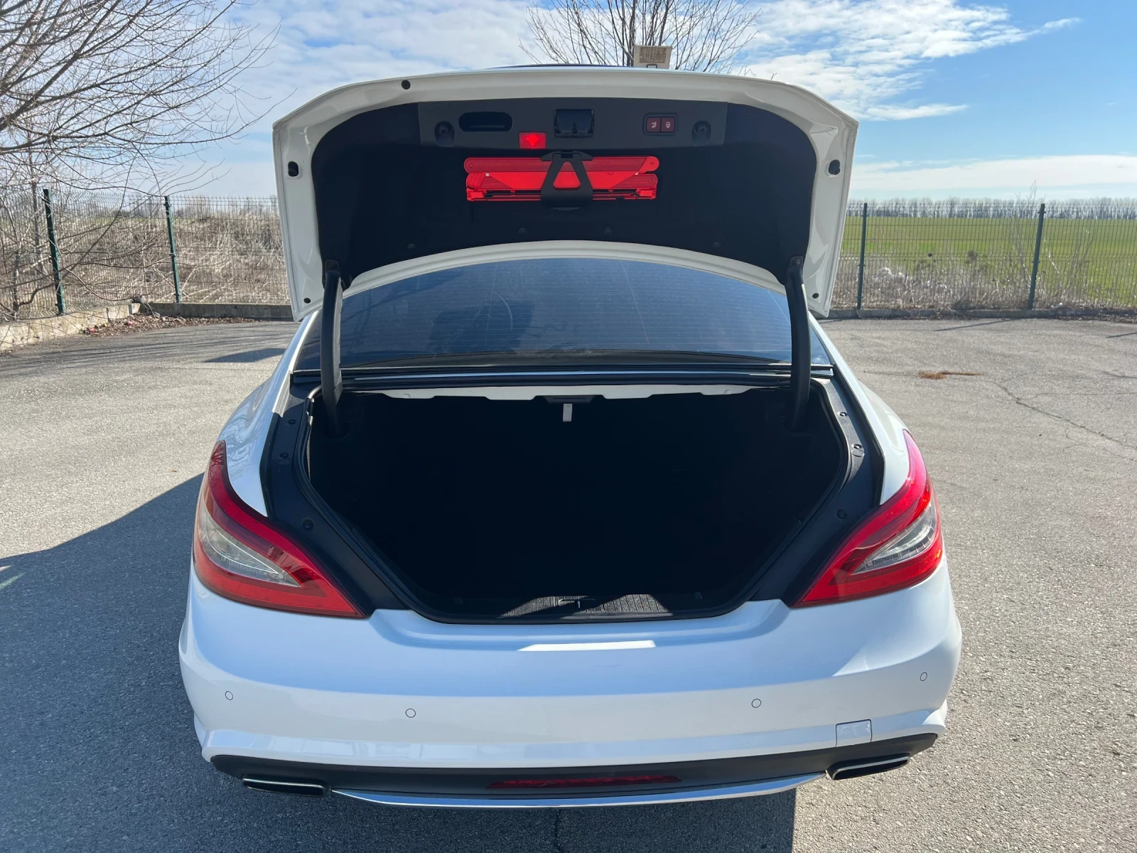 Mercedes-Benz CLS 350  - изображение 8