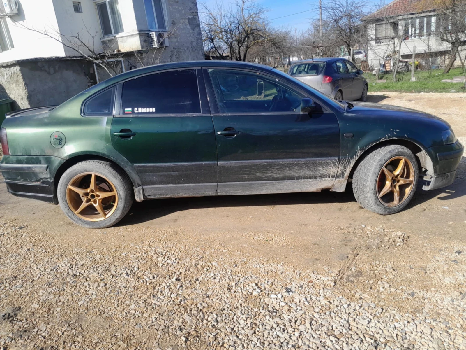 VW Passat 1.9 110 коня, снимка 5 - Автомобили и джипове - 53942575