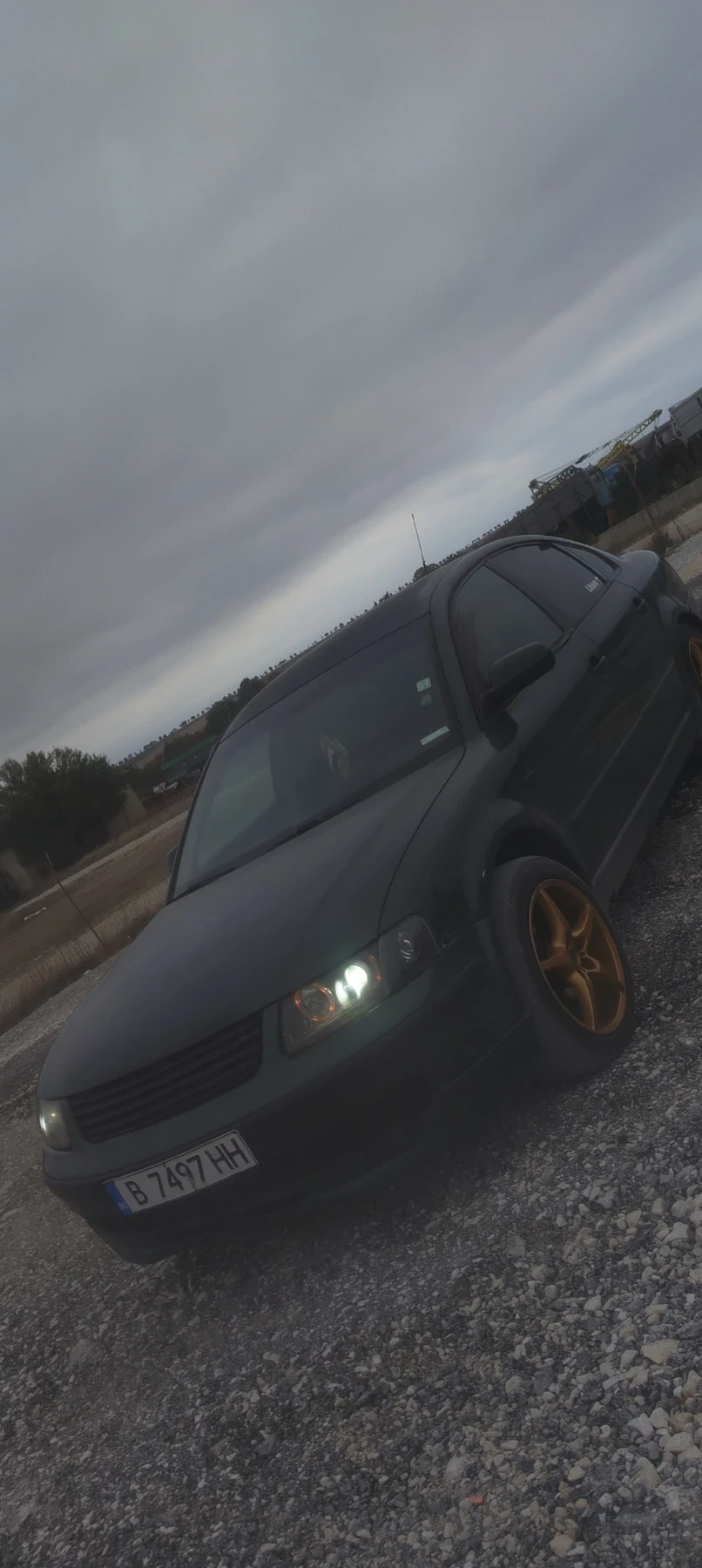 VW Passat 1.9 110 коня, снимка 2 - Автомобили и джипове - 53942575