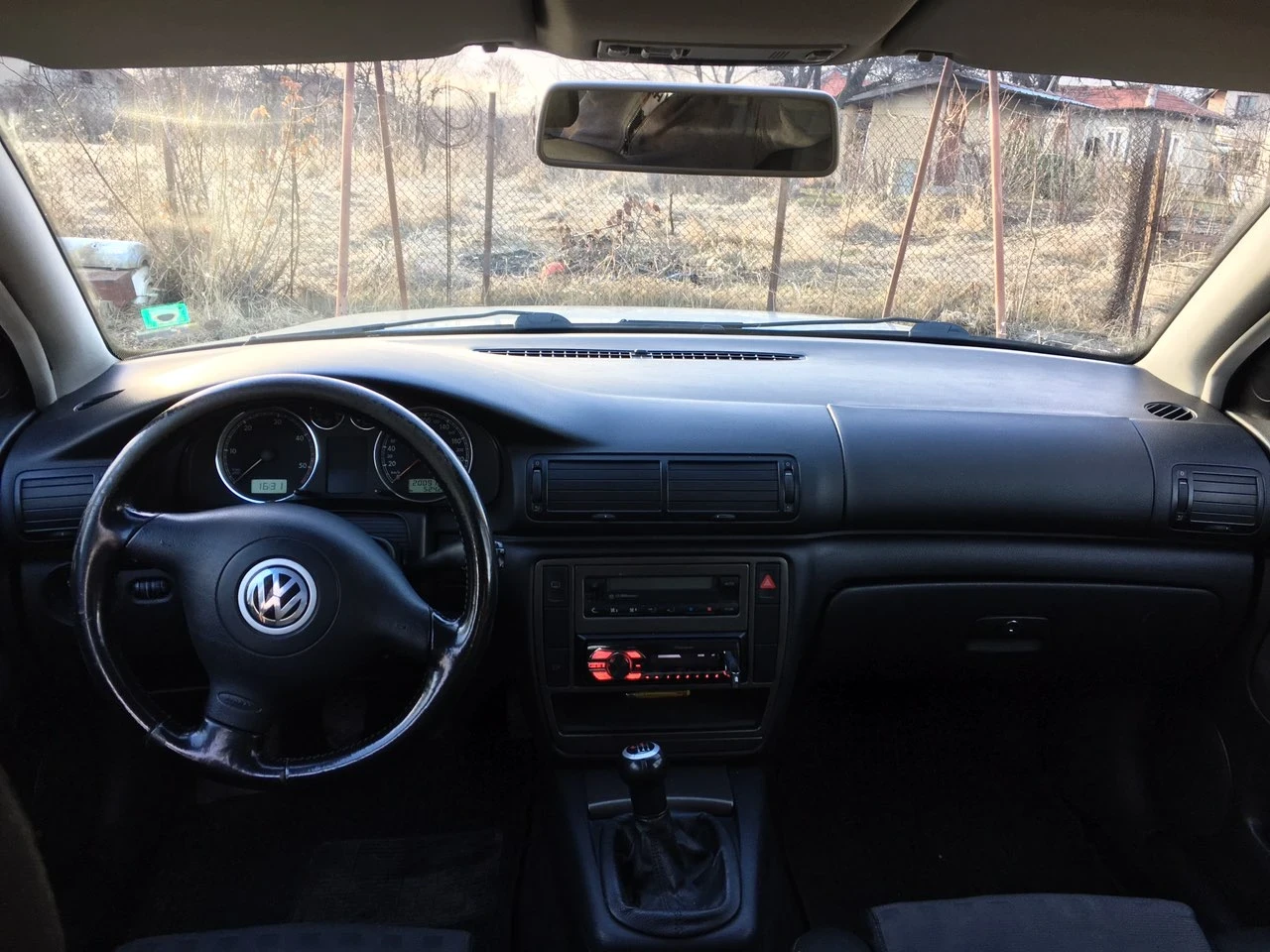 VW Passat 1.9TDI 4MOTION, снимка 10 - Автомобили и джипове - 54314077