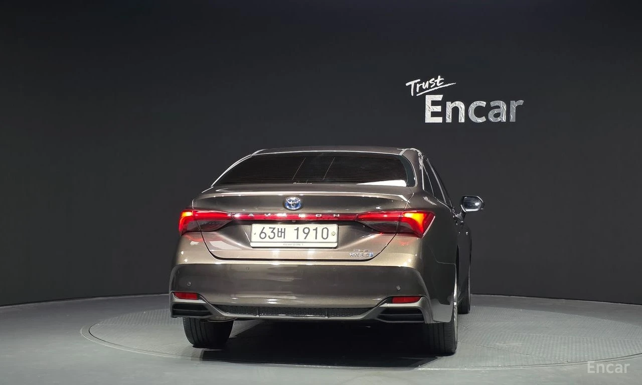 Toyota Avalon * HYBRID* КОЖА* ПОДГРЕВ* ШИБИДАХ* , снимка 4 - Автомобили и джипове - 54446268