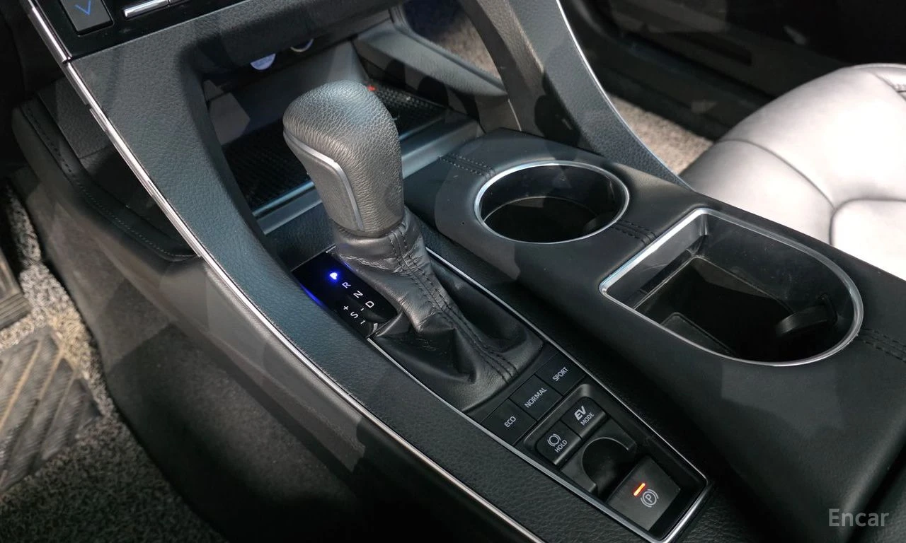 Toyota Avalon * HYBRID* КОЖА* ПОДГРЕВ* ШИБИДАХ* , снимка 8 - Автомобили и джипове - 54446268
