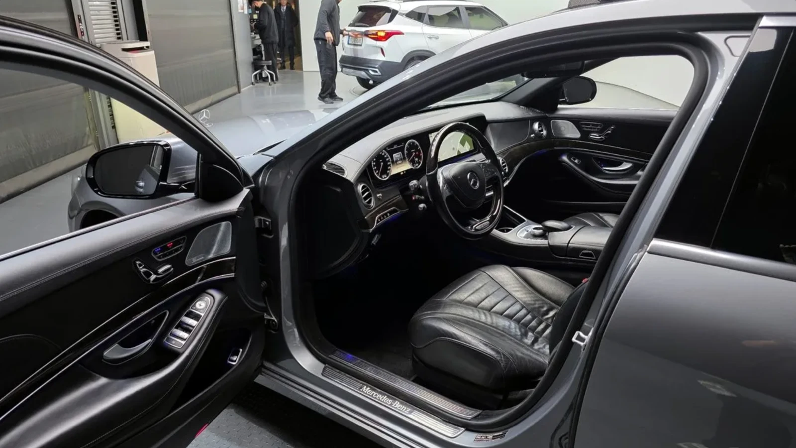Mercedes-Benz S 500 ПОДГРЕВ | ОБДУХ | 360 КАМЕРА | ПАНОРАМА, снимка 6 - Автомобили и джипове - 54667995