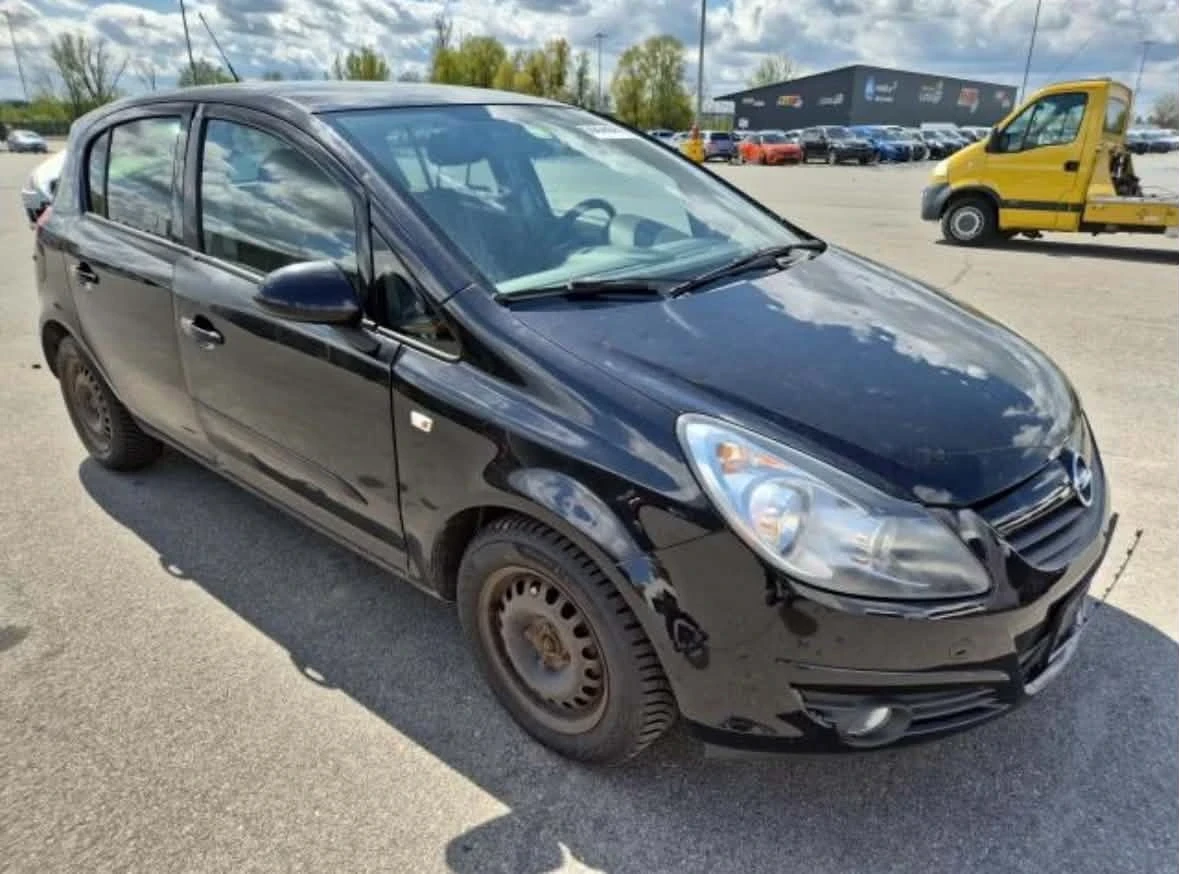 Opel Corsa Opel Corsa 1.4 Petrol, снимка 5 - Автомобили и джипове - 54795565