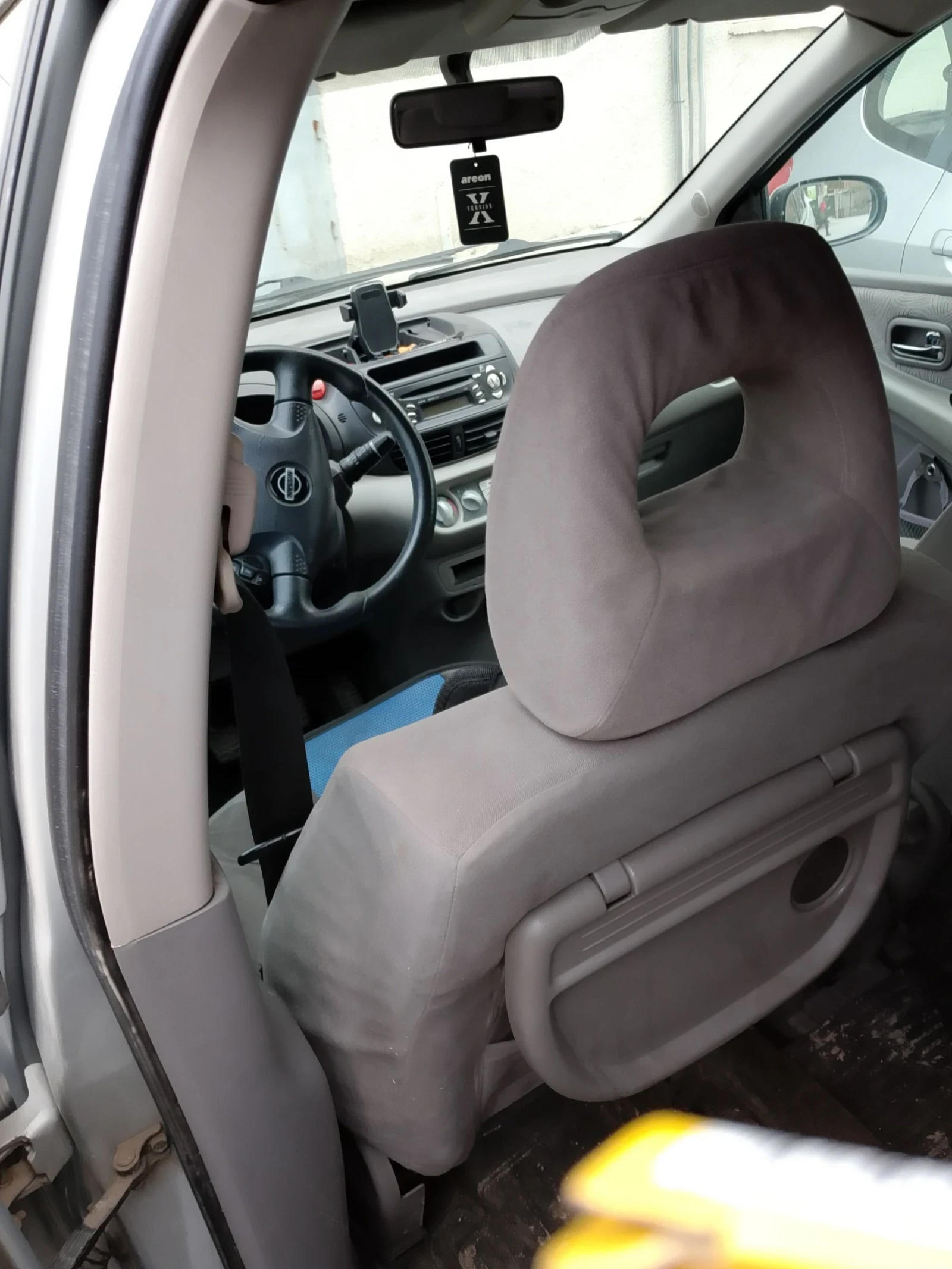 Nissan Almera tino, снимка 6 - Автомобили и джипове - 54824541