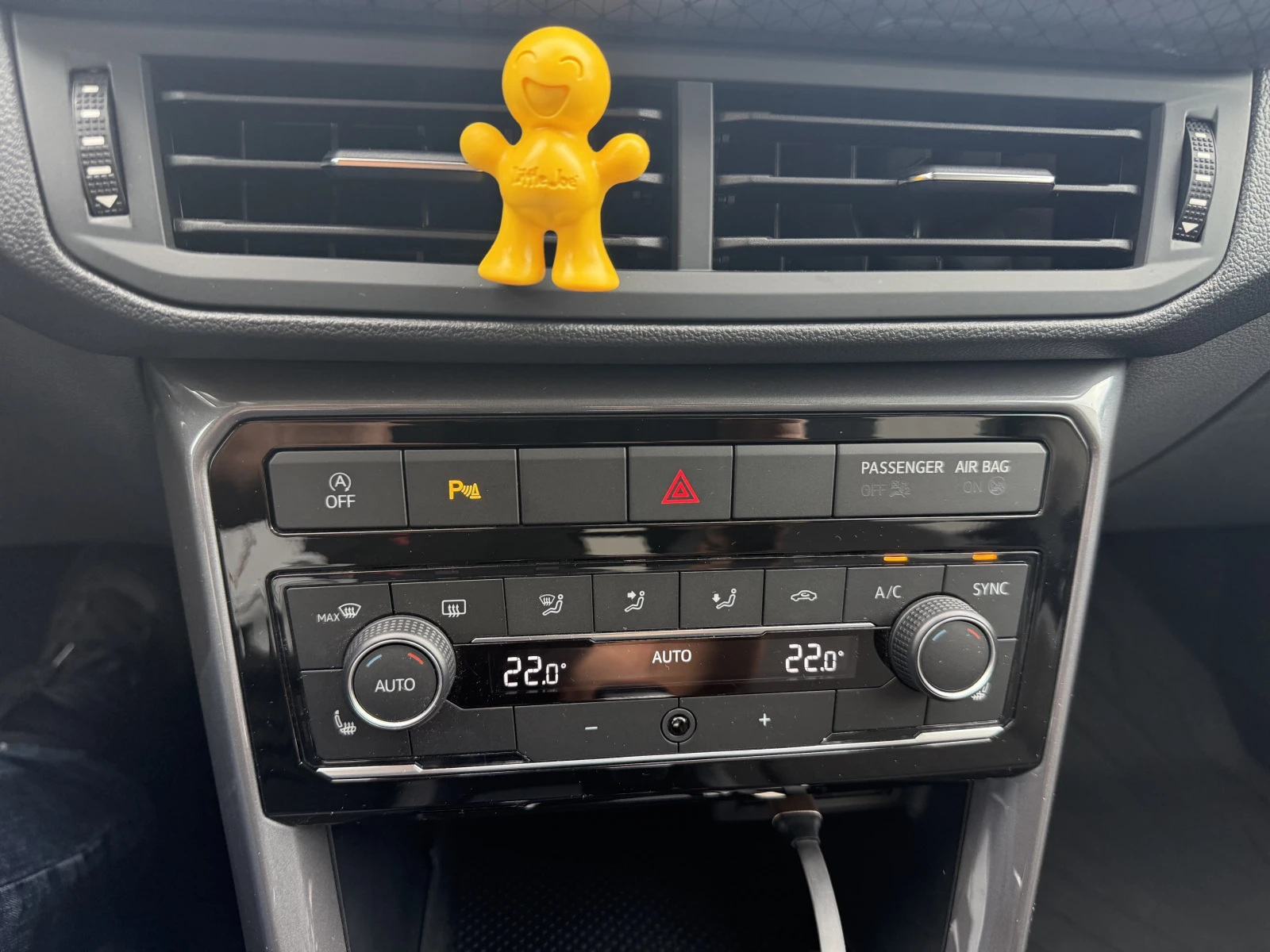 VW T-Cross Style 1, 6 TDI 95 k.c DSG, снимка 15 - Автомобили и джипове - 54845453