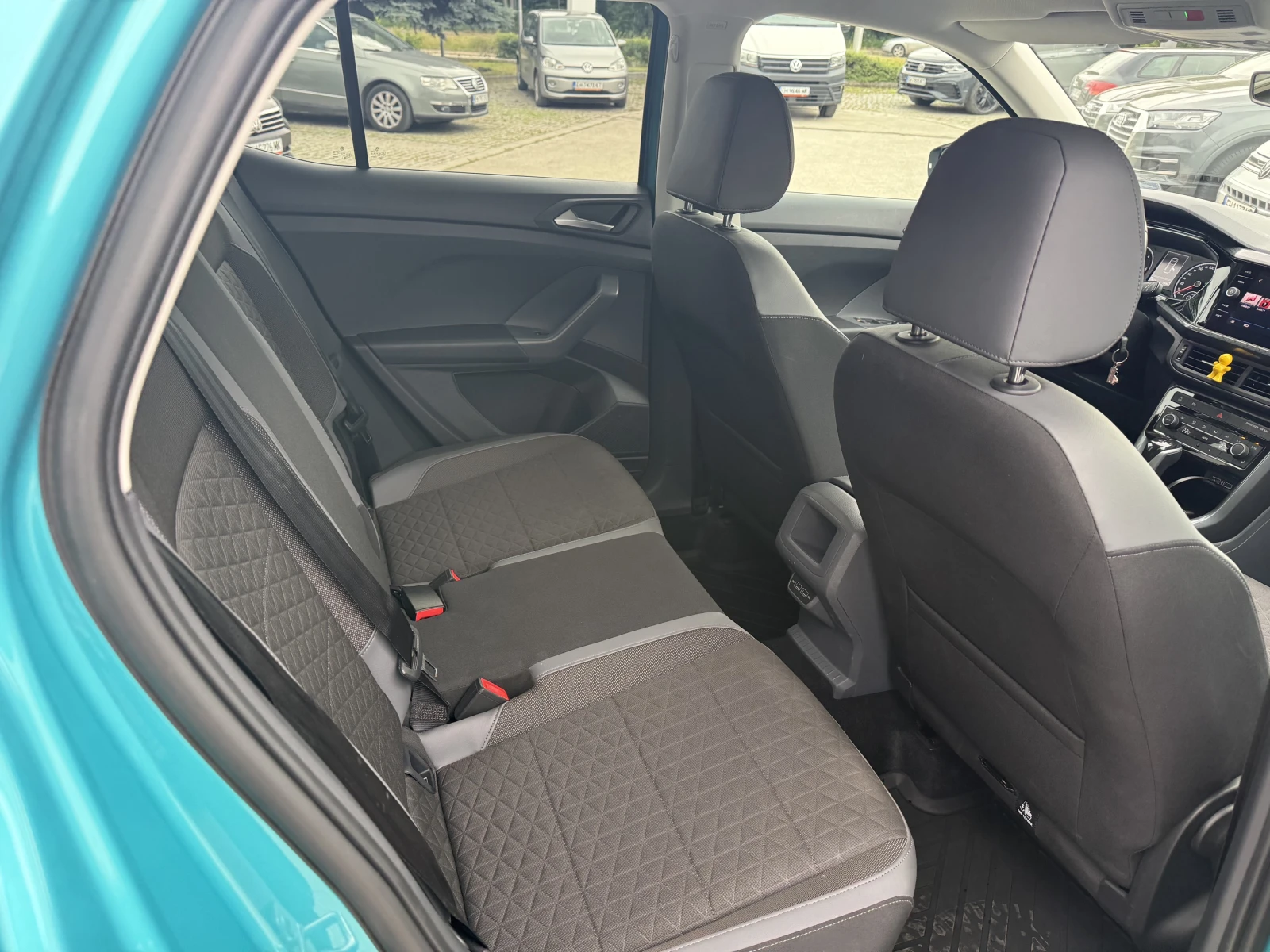 VW T-Cross Style 1, 6 TDI 95 k.c DSG, снимка 12 - Автомобили и джипове - 54845453