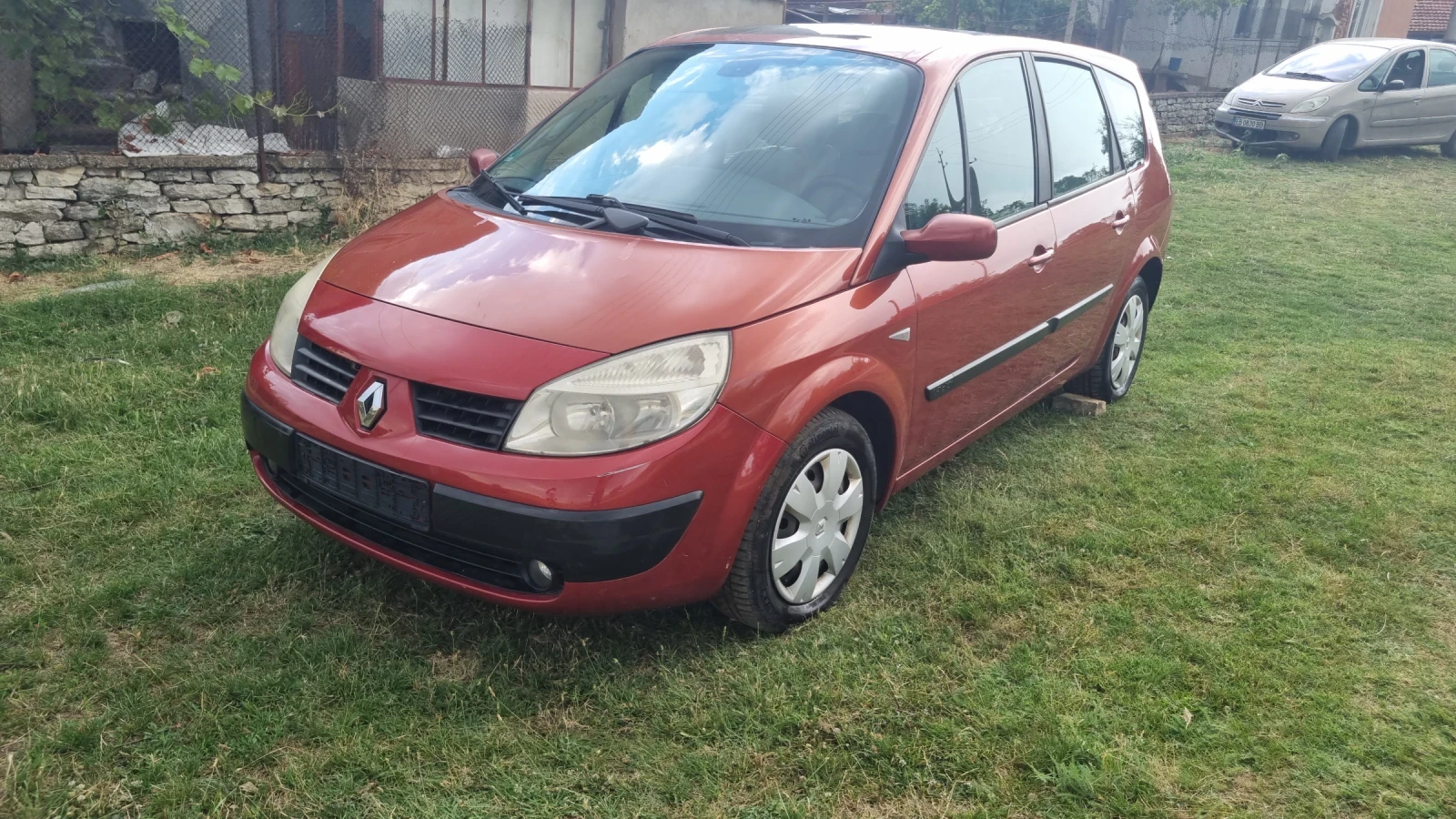 Renault Scenic, снимка 2 - Автомобили и джипове - 55437317